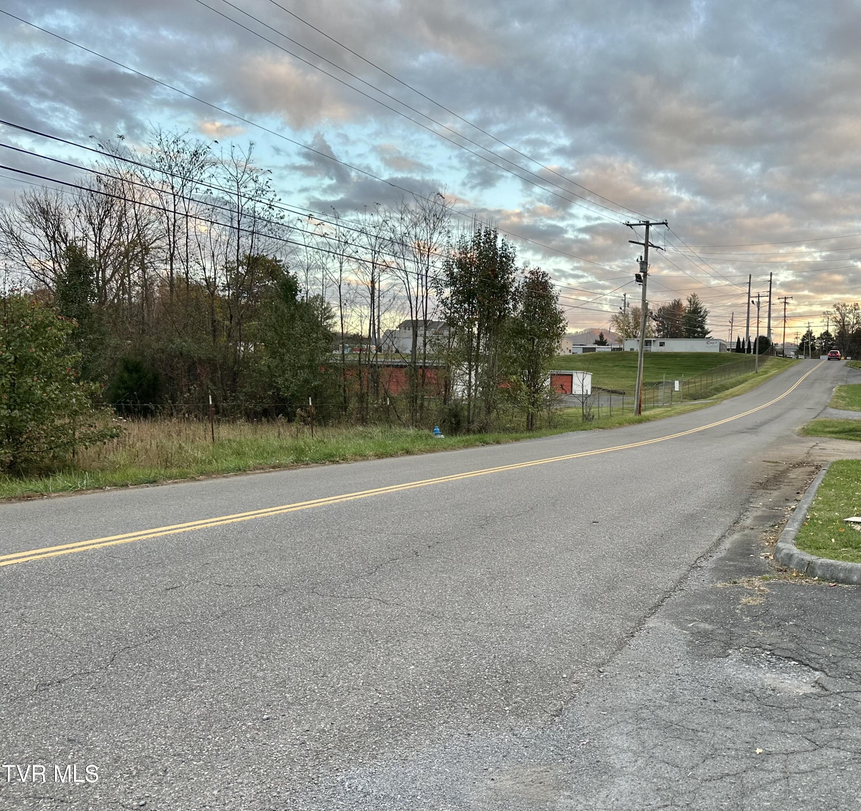 109 L P Auer Road, Johnson City, Tennessee image 4