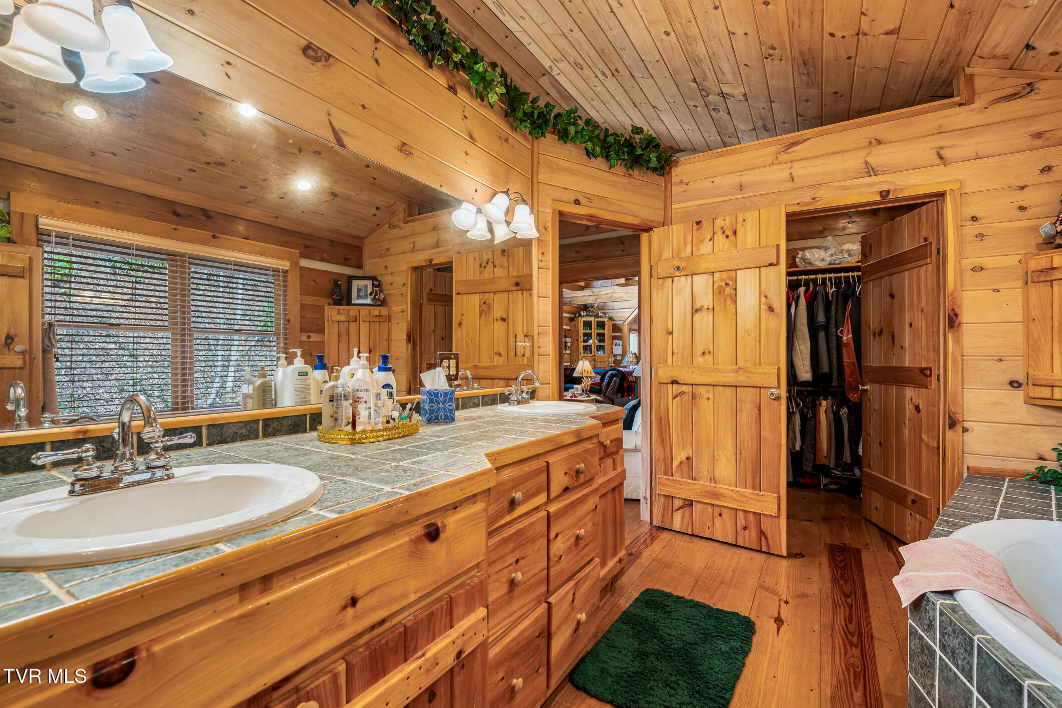 254 Ivy Wood Lane, Mountain City, Tennessee image 32