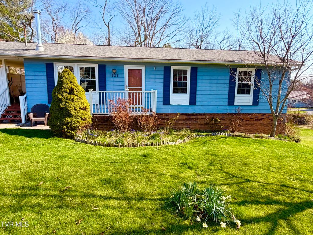 Photo of 121 Beverly Avenue, Wise, VA 24293 (MLS # 9992467)