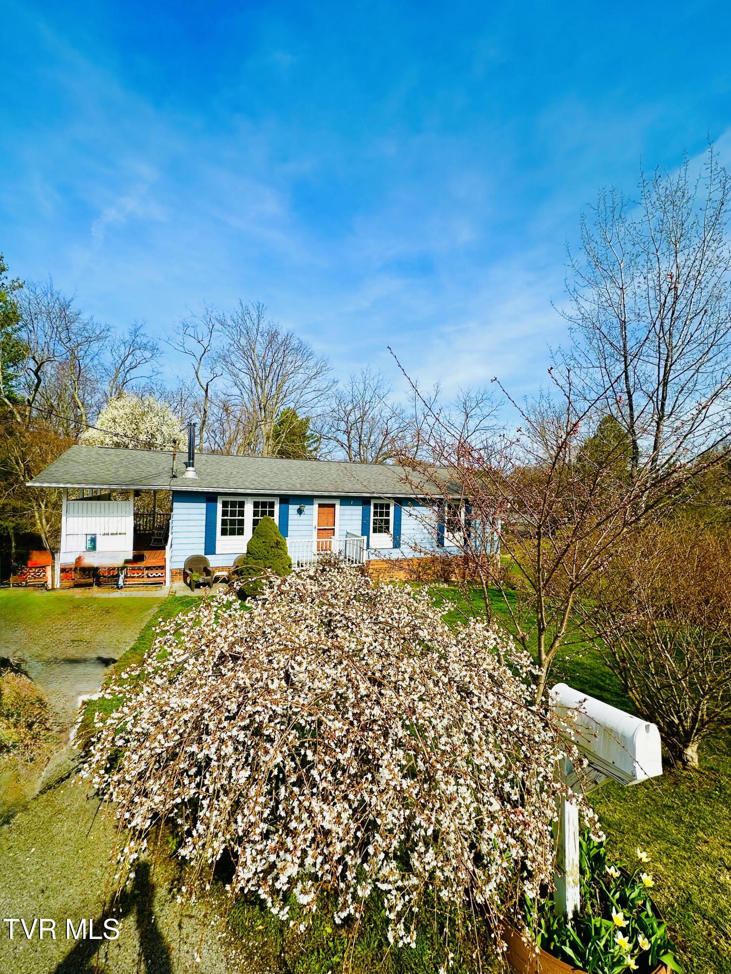 121 Southwest Beverly Avenue