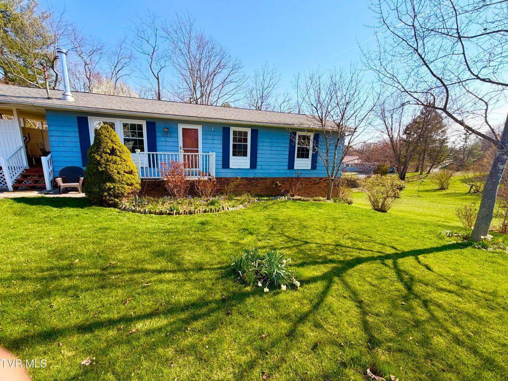 Photo of 121 Beverly Avenue, Wise, VA 24293 (MLS # 9992467)