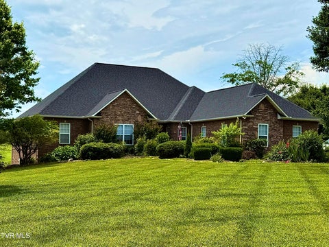 Photo of 522 Waterstone Circle, Greeneville, TN 37745 (MLS # 9997742)