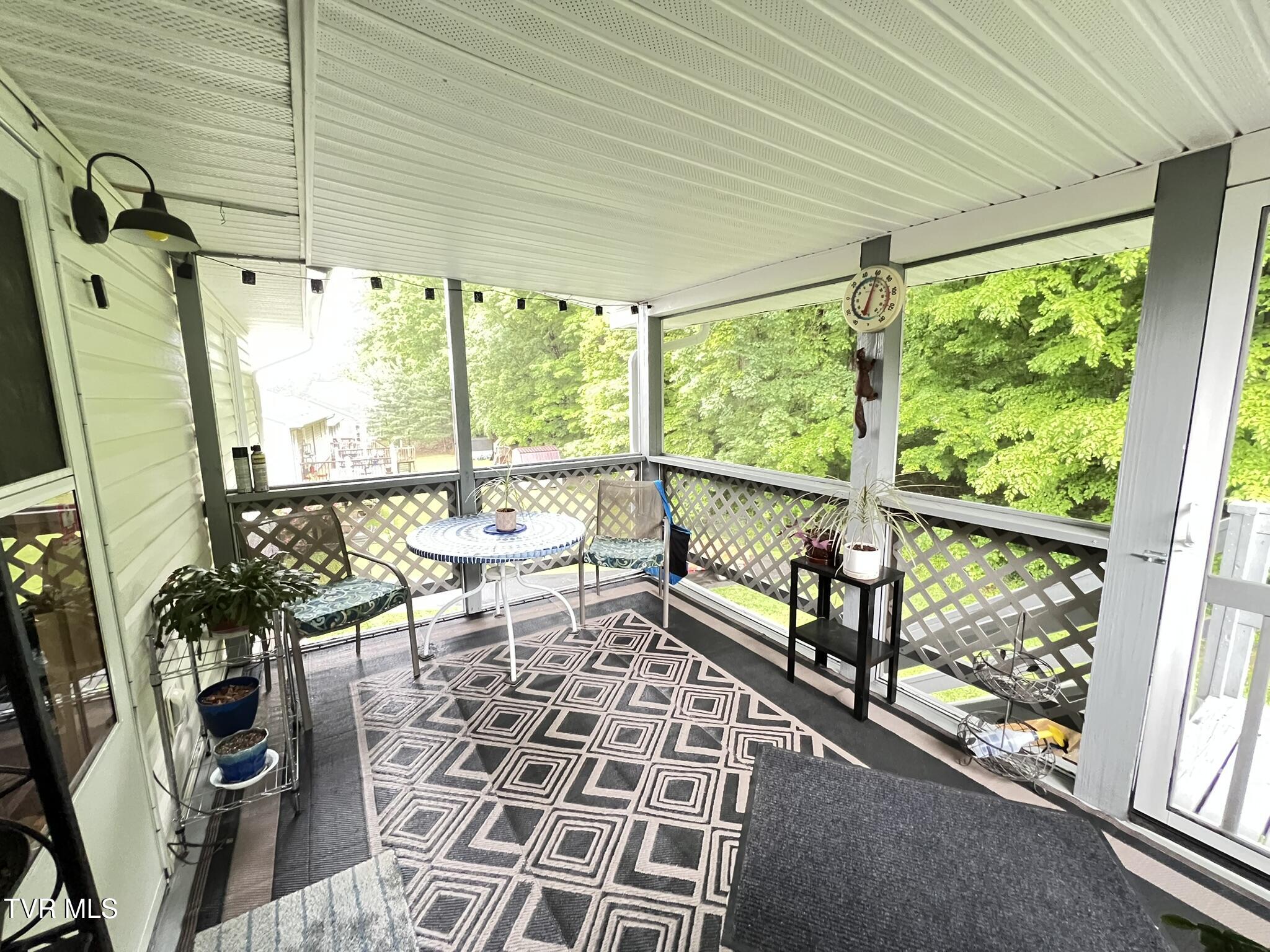 199 Valley Crest Drive, Mount Carmel, Tennessee image 40