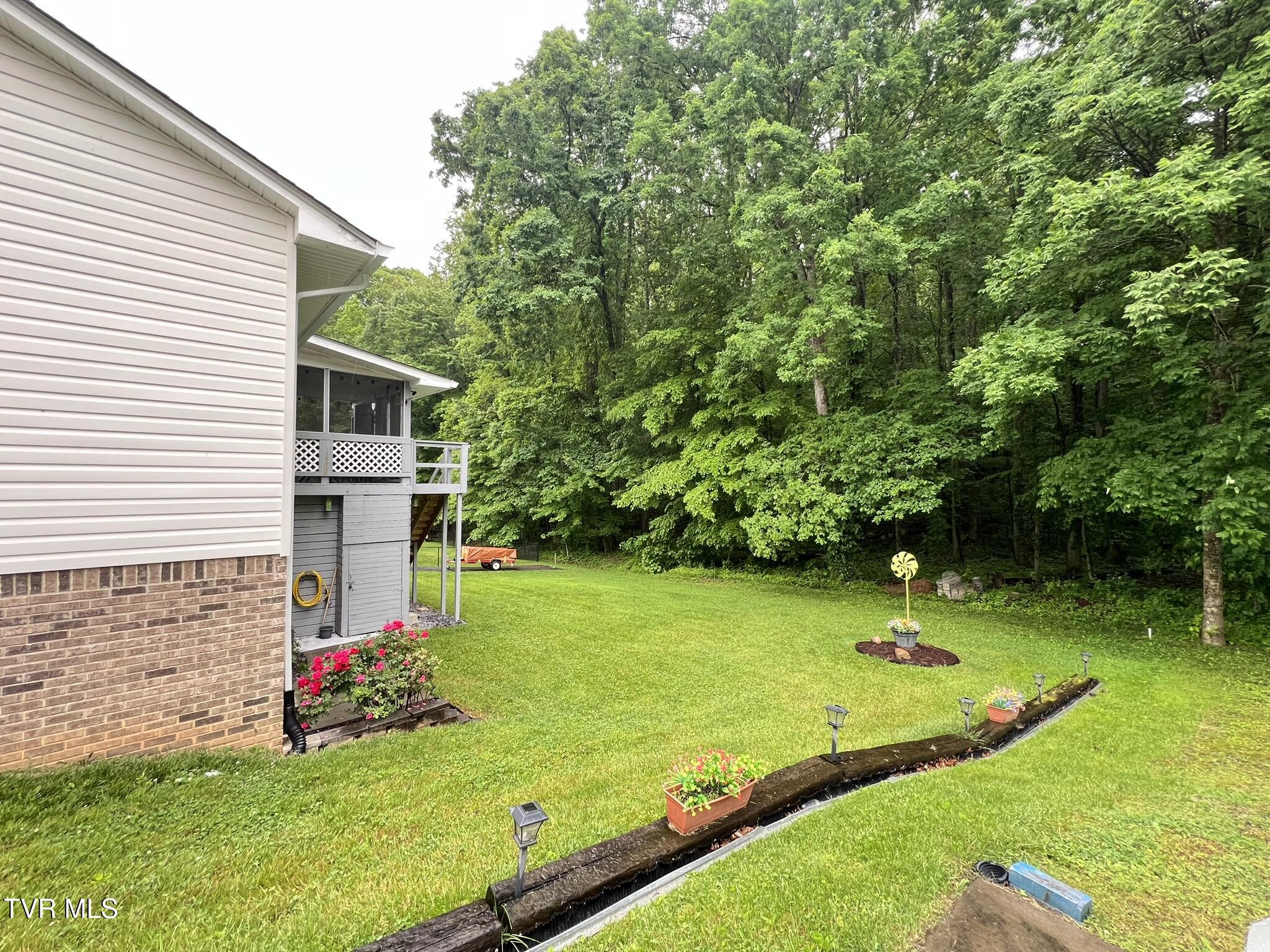 199 Valley Crest Drive, Mount Carmel, Tennessee image 7