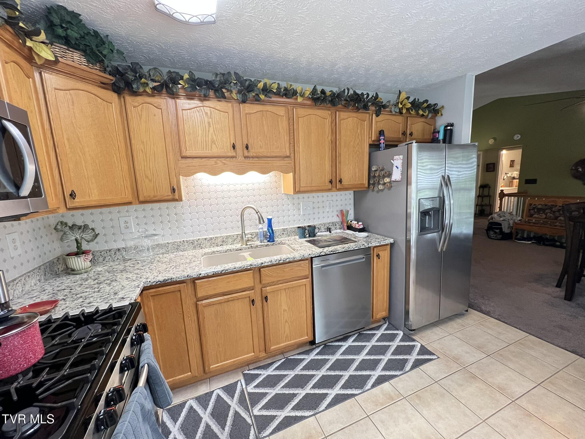 199 Valley Crest Drive, Mount Carmel, Tennessee image 10