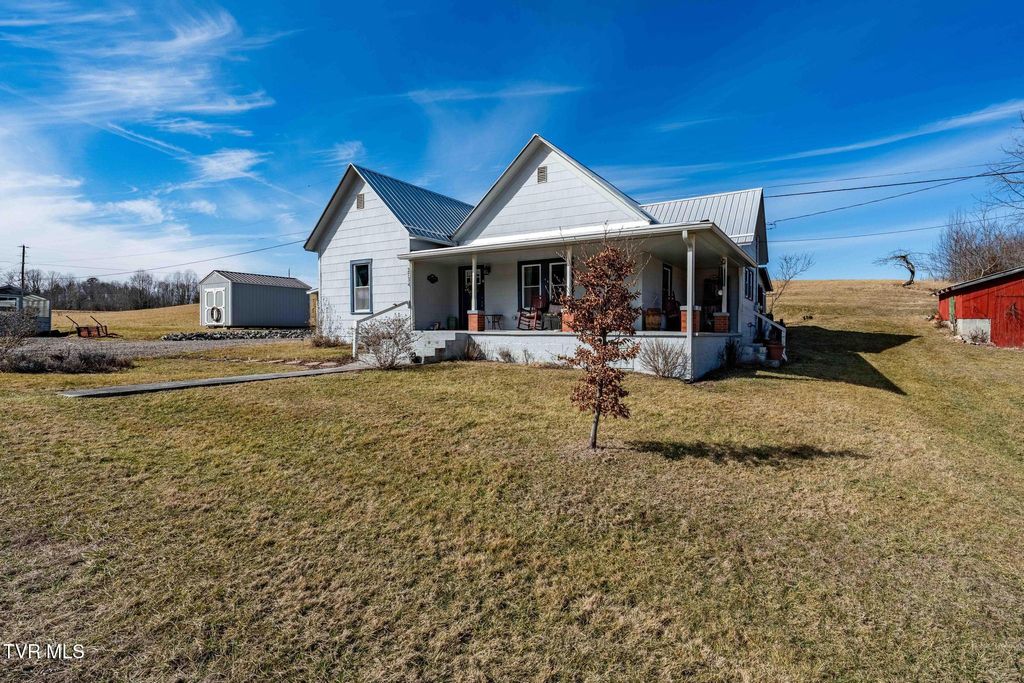 Photo of 2734 Crackers Neck Road, Mountain City, TN 37683 (MLS # 9991202)