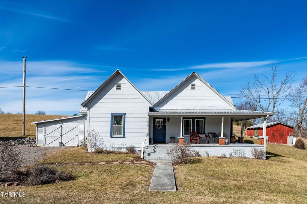 Photo of 2734 Crackers Neck Road, Mountain City, TN 37683 (MLS # 9991202)