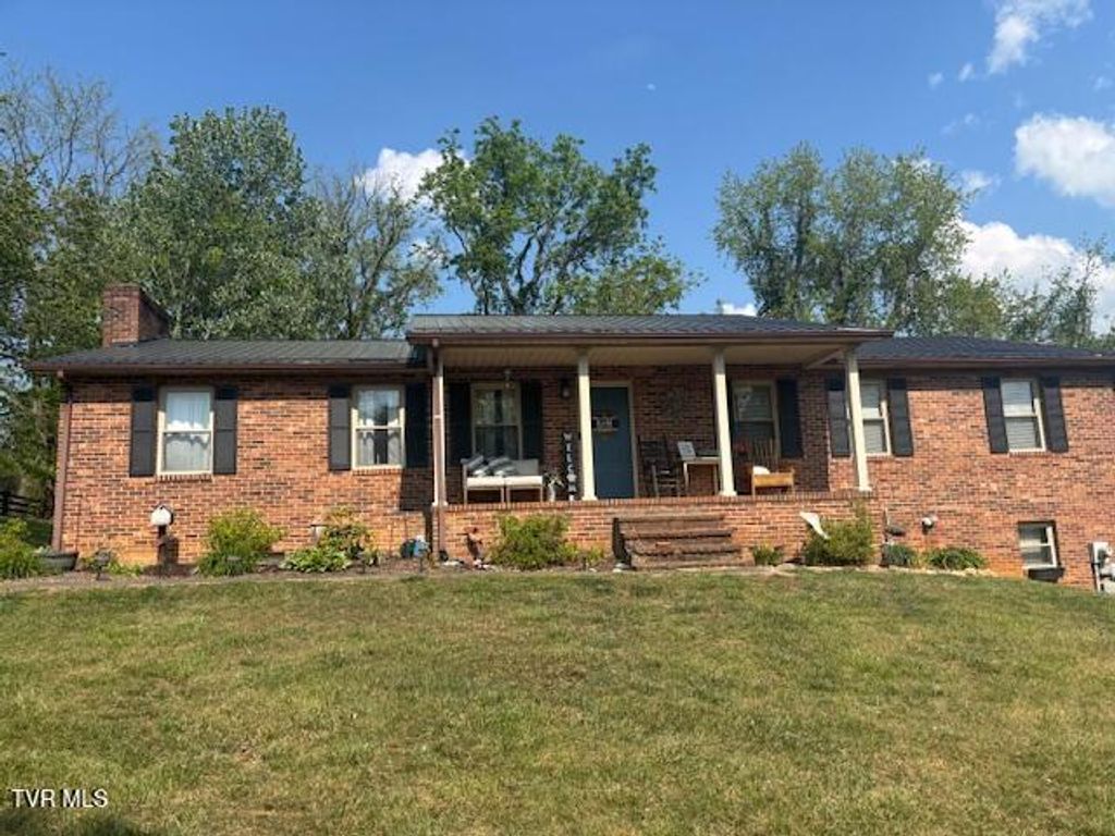 Photo of 179 Cloverleaf Drive, Bristol, VA 24202 (MLS # 9994364)