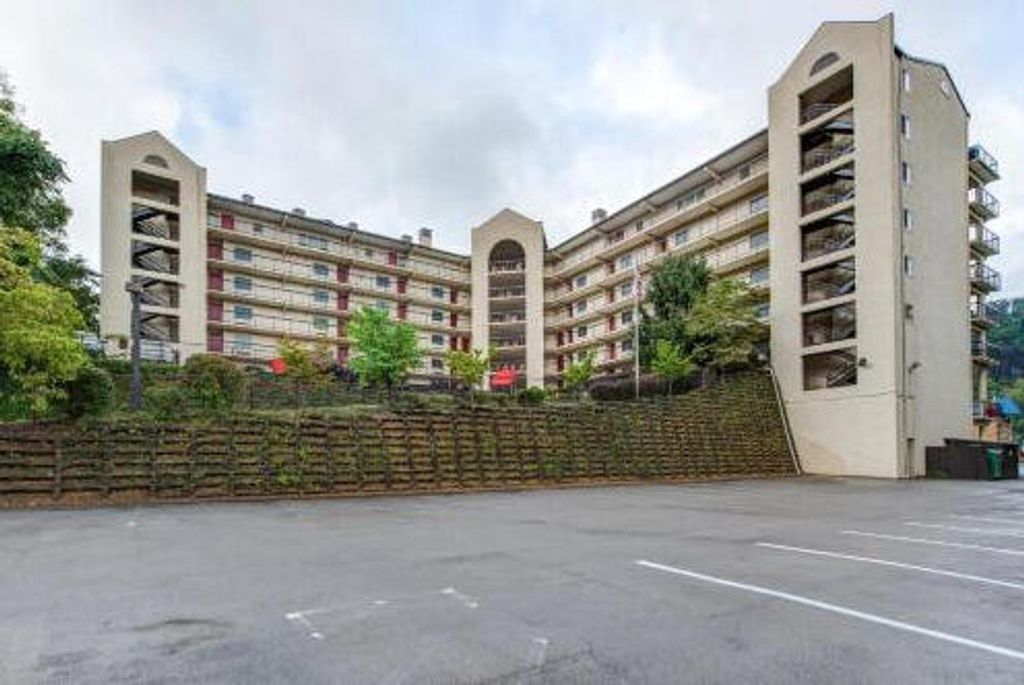 Photo of 102 Baskins Creek Bypass Byp #209, Gatlinburg, TN 37738 (MLS # 9982879)