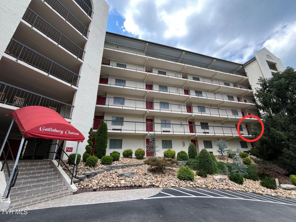 Photo of 102 Baskins Creek Bypass Byp #209, Gatlinburg, TN 37738 (MLS # 9982879)