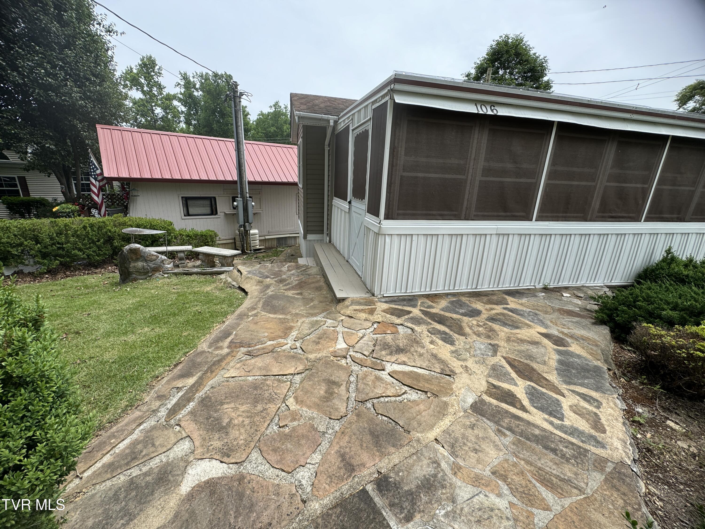 5355 East Parkway #106, Cosby, Tennessee image 3