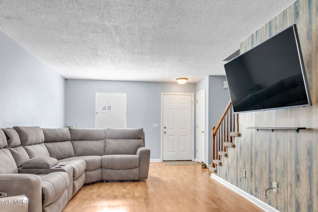 Photo of 2931 Broad Street #Apt 143, Bristol, TN 37620 (MLS # 9992767)