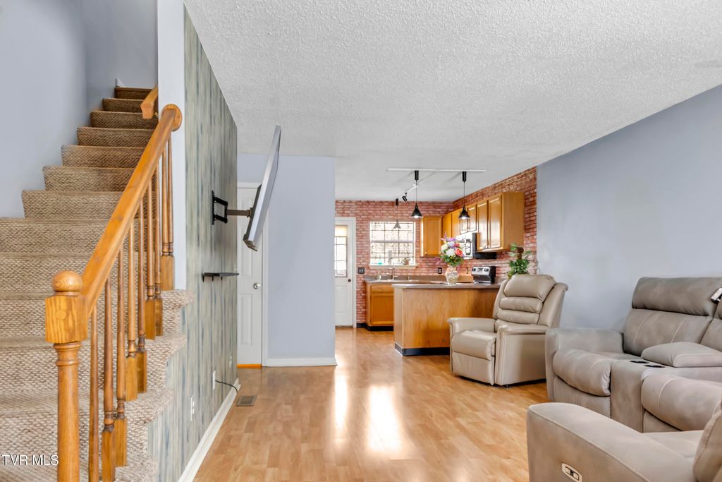 Photo of 2931 Broad Street #Apt 143, Bristol, TN 37620 (MLS # 9992767)