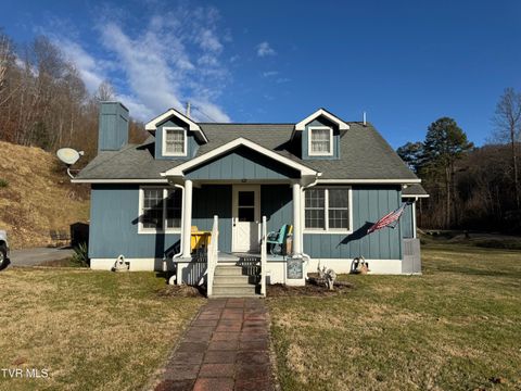 Homes For Sale - 9629 Meade Fork Road<br/> Wise County, Pound, VA 24279