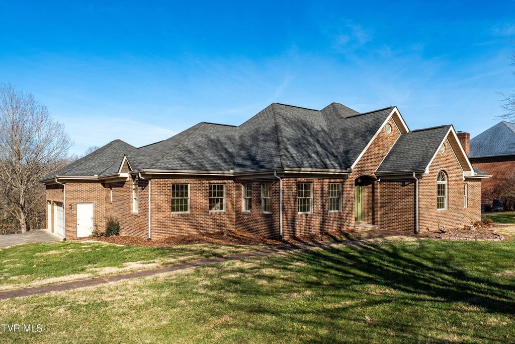 Photo of 220 Rock Springs Road, Kingsport, TN 37663 (MLS # 9989834)
