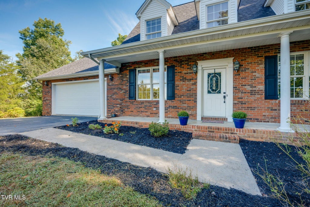 Photo of 2324 Larry Street, Kingsport, TN 37664 (MLS # 10001643)