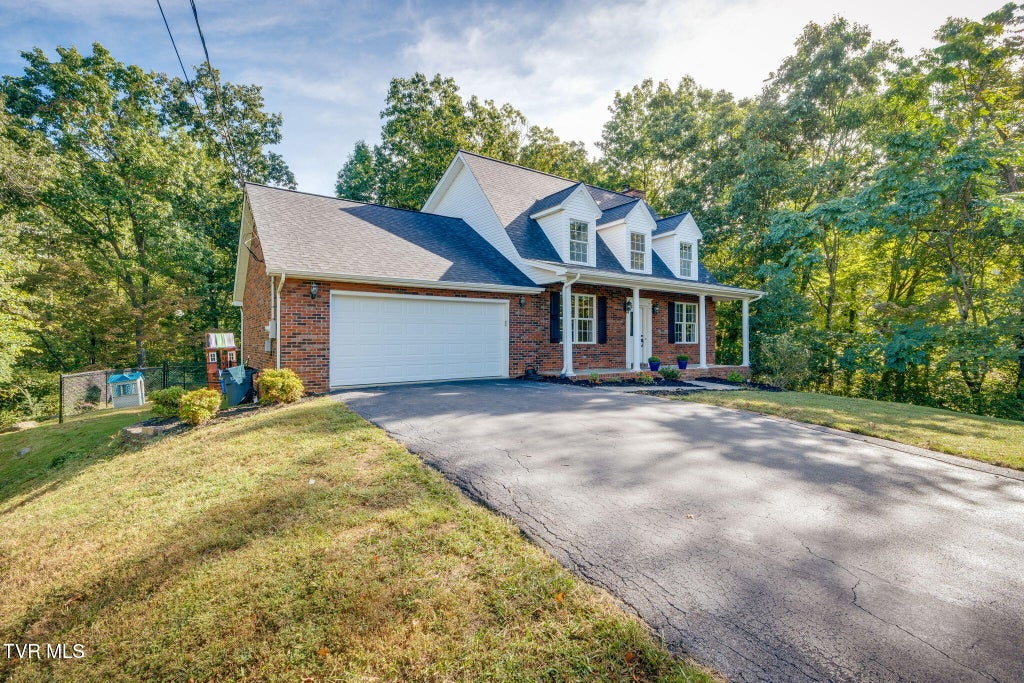 Photo of 2324 Larry Street, Kingsport, TN 37664 (MLS # 10001643)