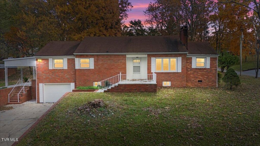 Photo of 188 Arlington Drive, Johnson City, TN 37601 (MLS # 9988215)