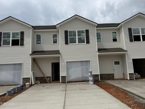 Townhouse For Sale - 128 Holt Way Way<br/> Blountville, TN 37617