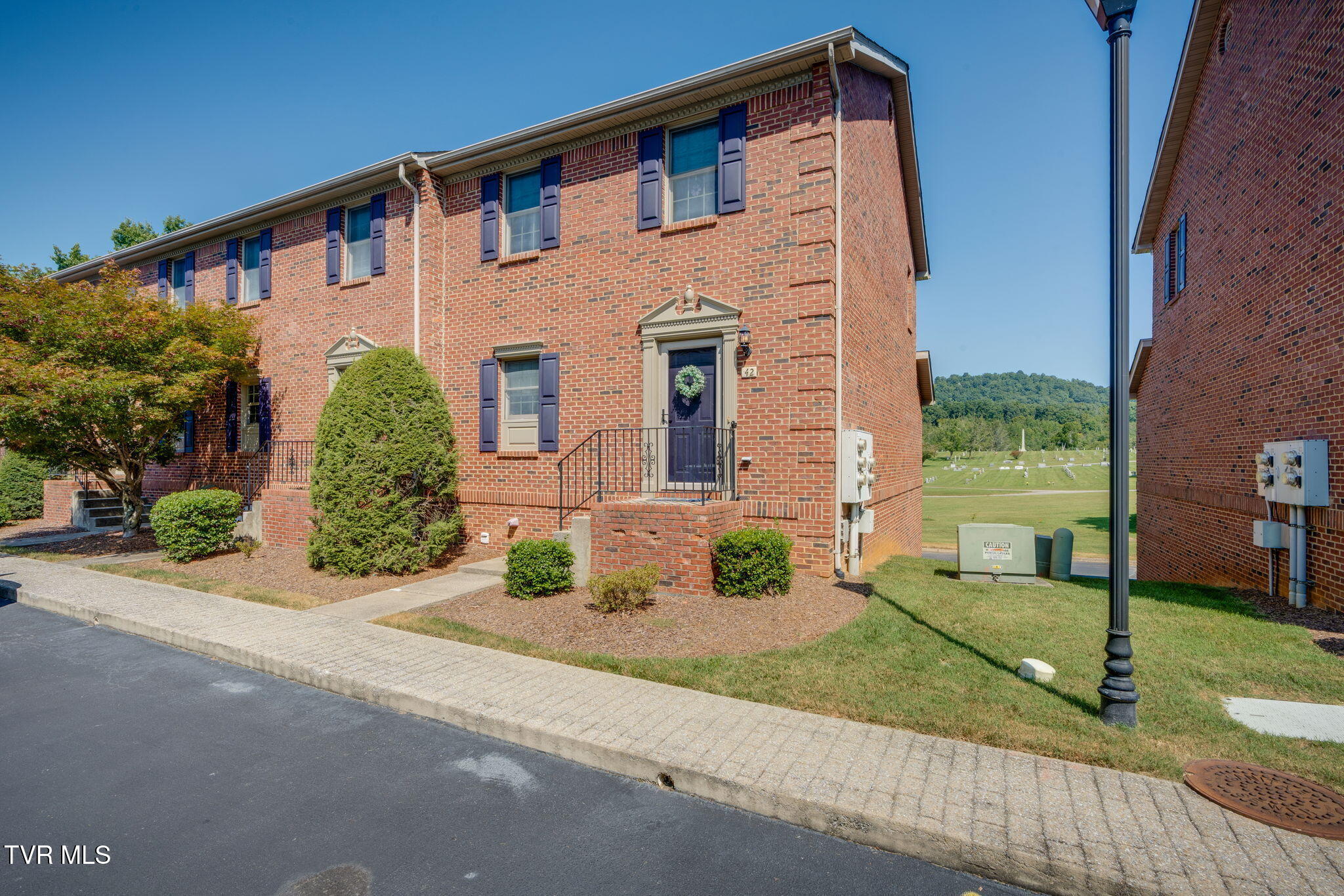 42 Oak Leaf Circle 42