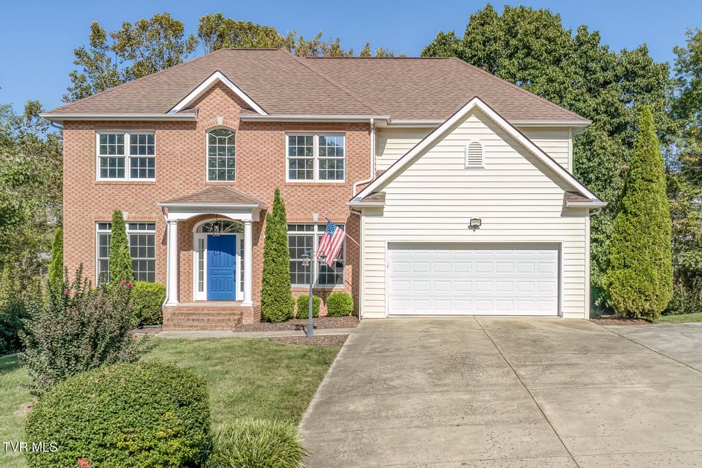 Photo of 136 Queensgate, Bristol, TN 37620 (MLS # 10002041)