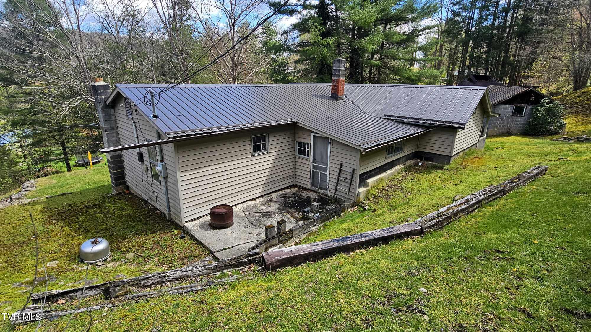4183 Stone Mountain Road, Coeburn, Virginia image 4