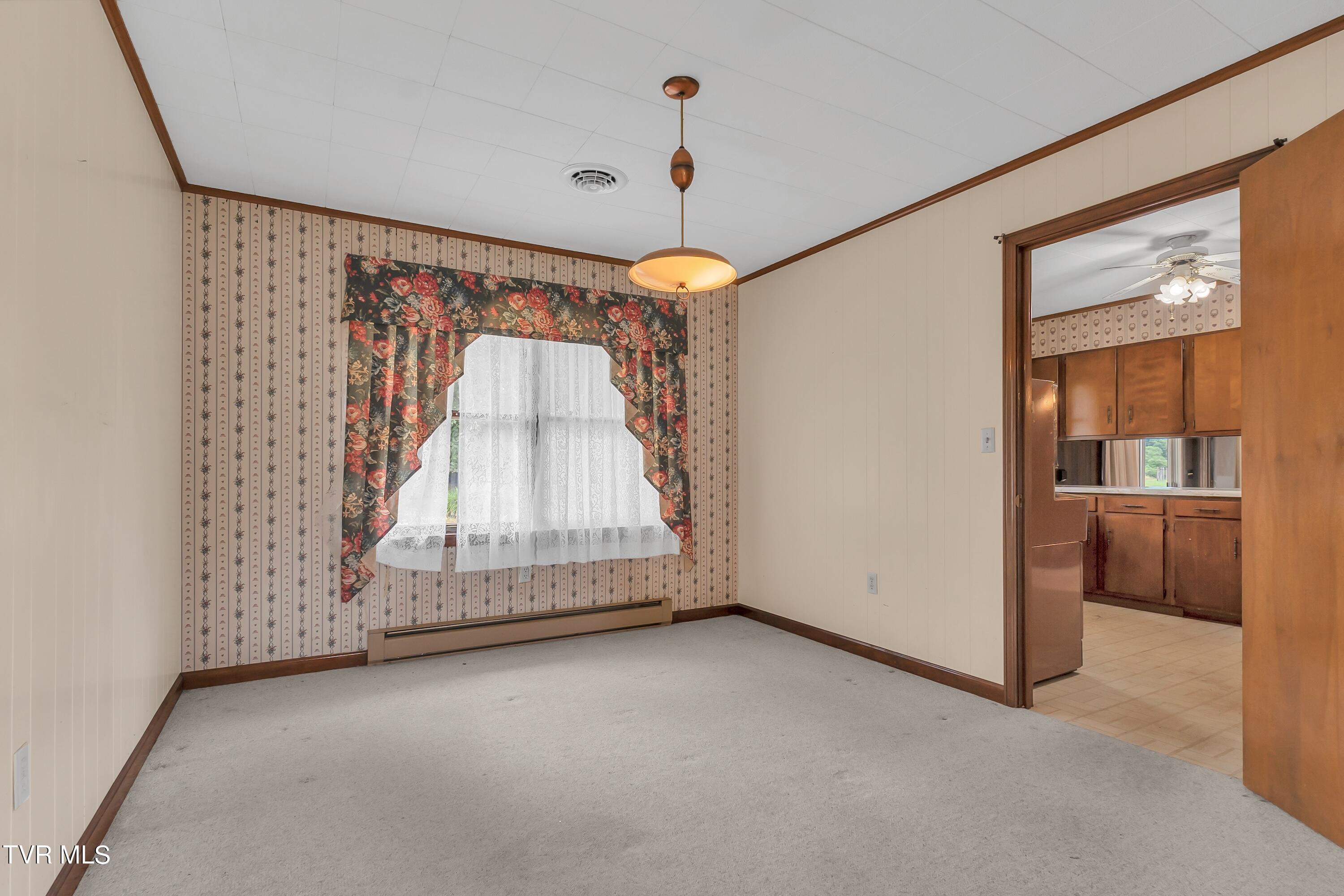 3054 Redbud Highway, Honaker, Virginia image 13