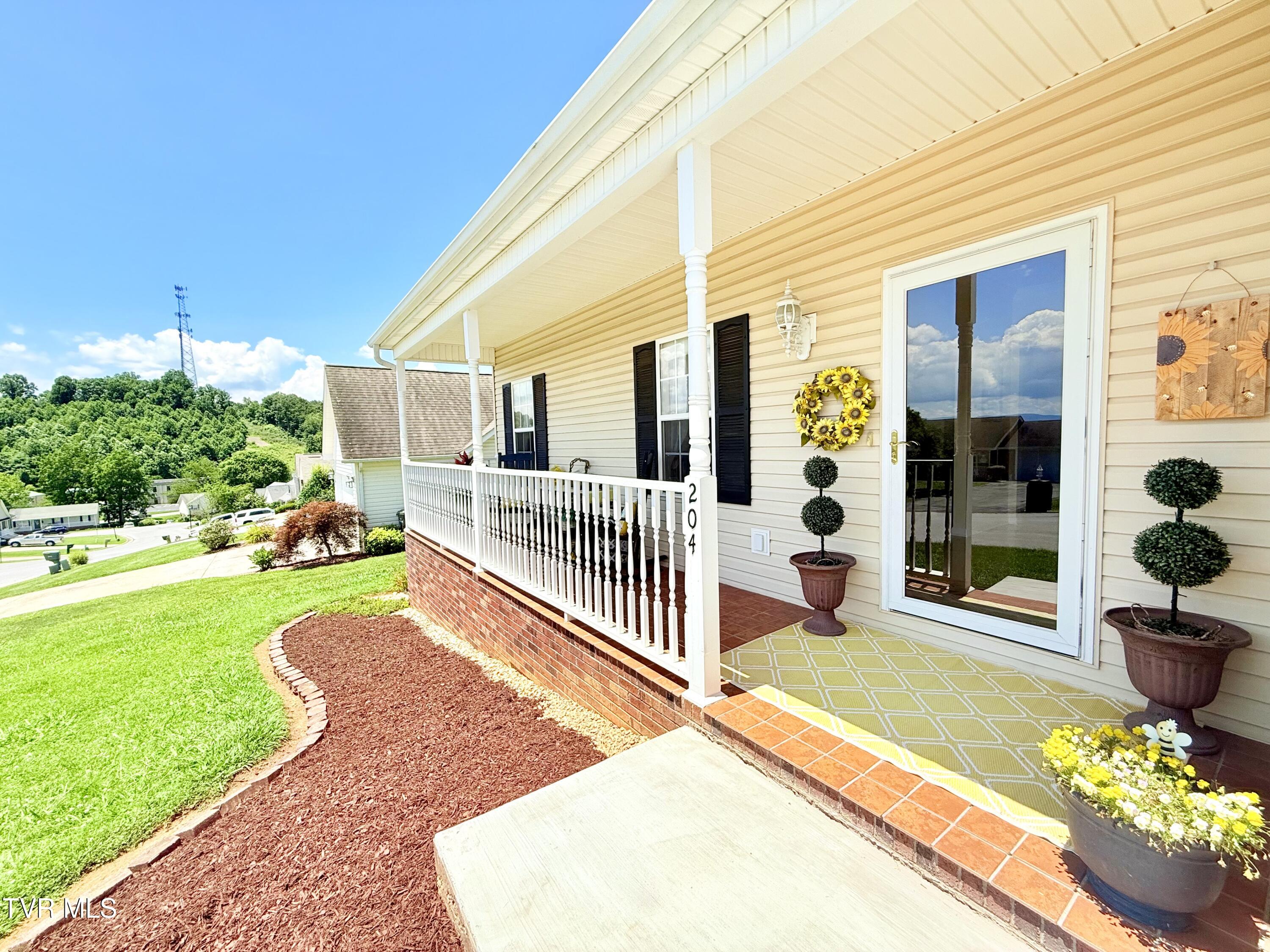 Bristol, Virginia 24202, United States, 3 Bedrooms Bedrooms, ,3 BathroomsBathrooms,Residential,Active,164206