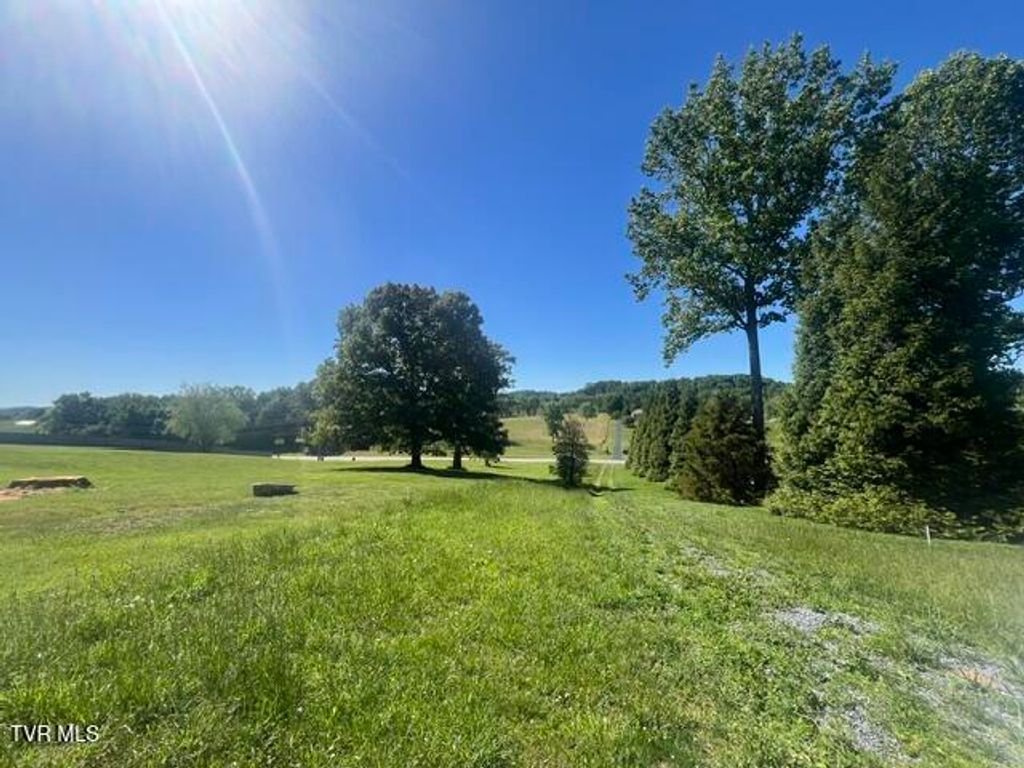 Photo of 4476 Us-421, Bristol, TN 37620 (MLS # 9995277)