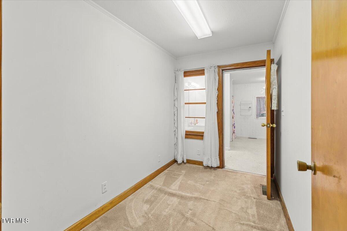 104 & 106 Hickory Drive, Greeneville, Tennessee image 34