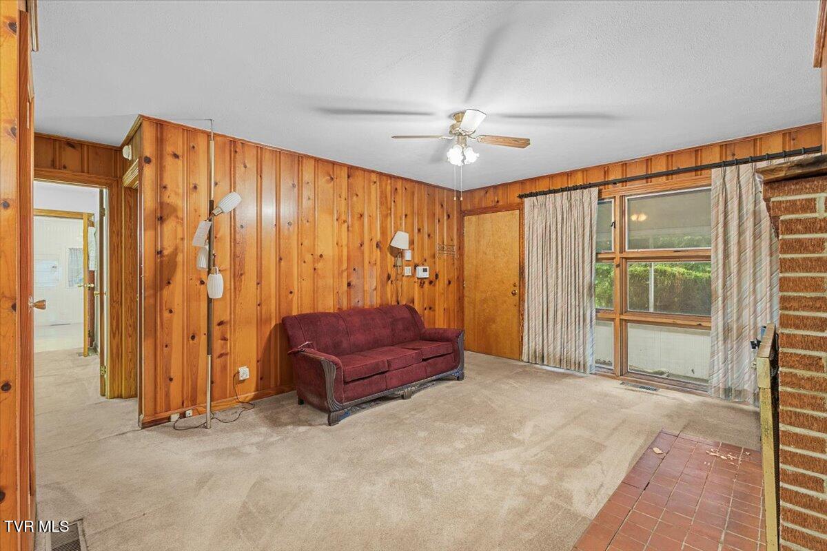 104 & 106 Hickory Drive, Greeneville, Tennessee image 26