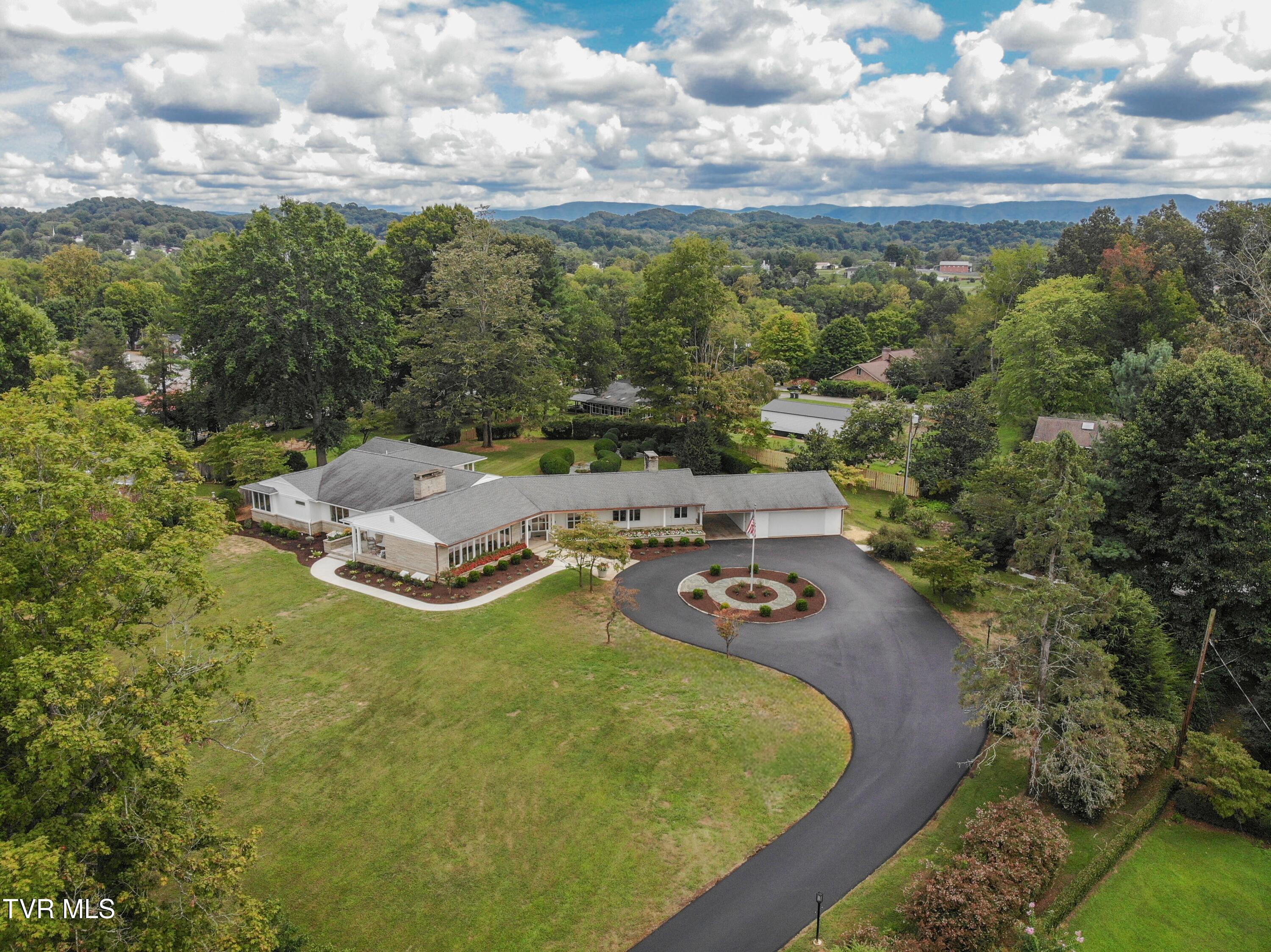 158 Fairfield Drive