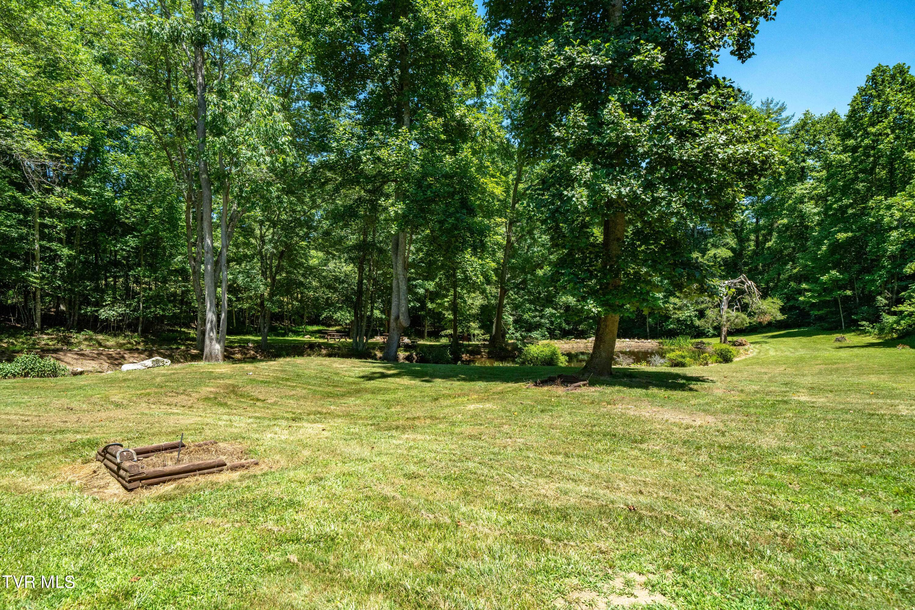 542 Rainbow Road, Mountain City, Tennessee image 36