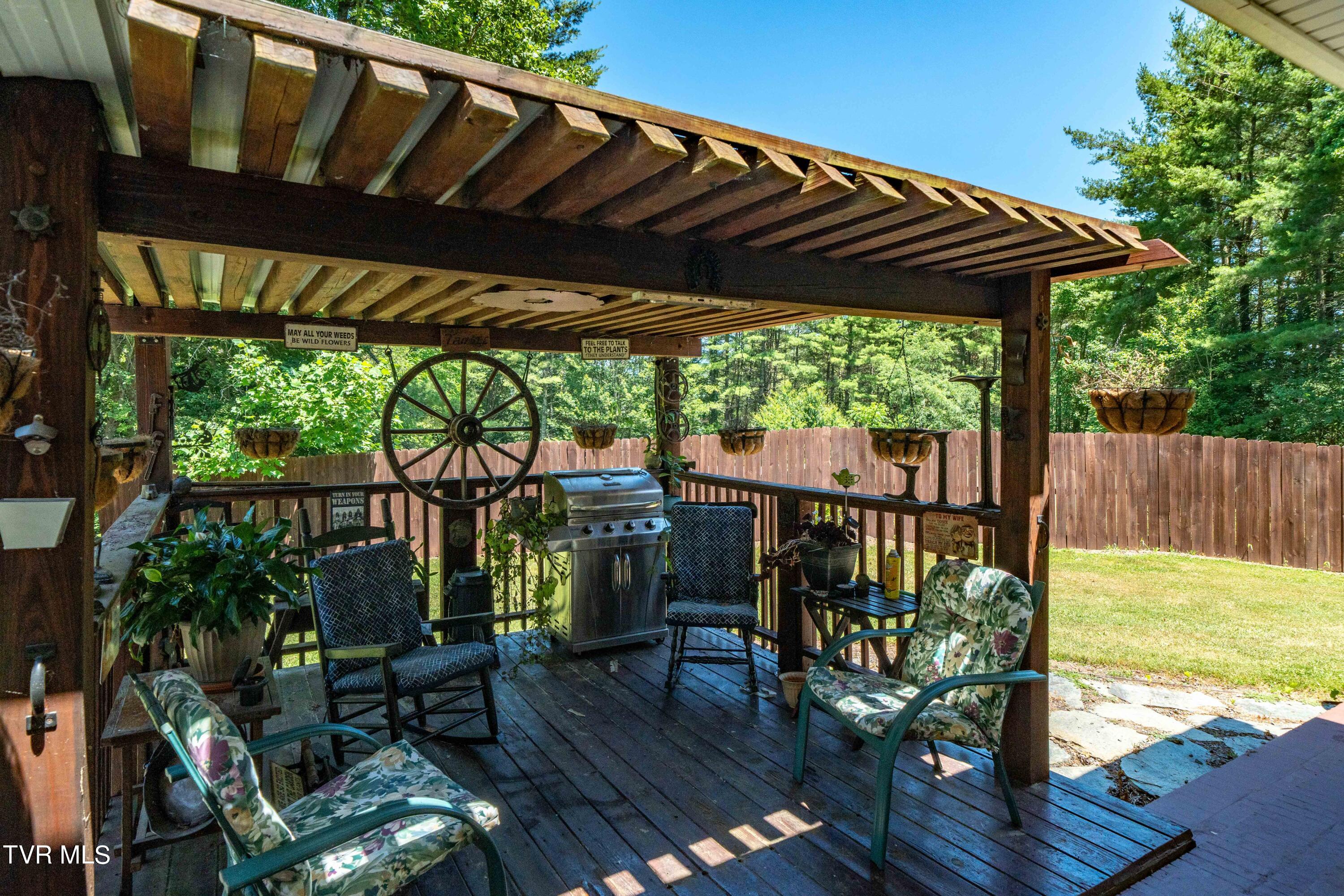 542 Rainbow Road, Mountain City, Tennessee image 21
