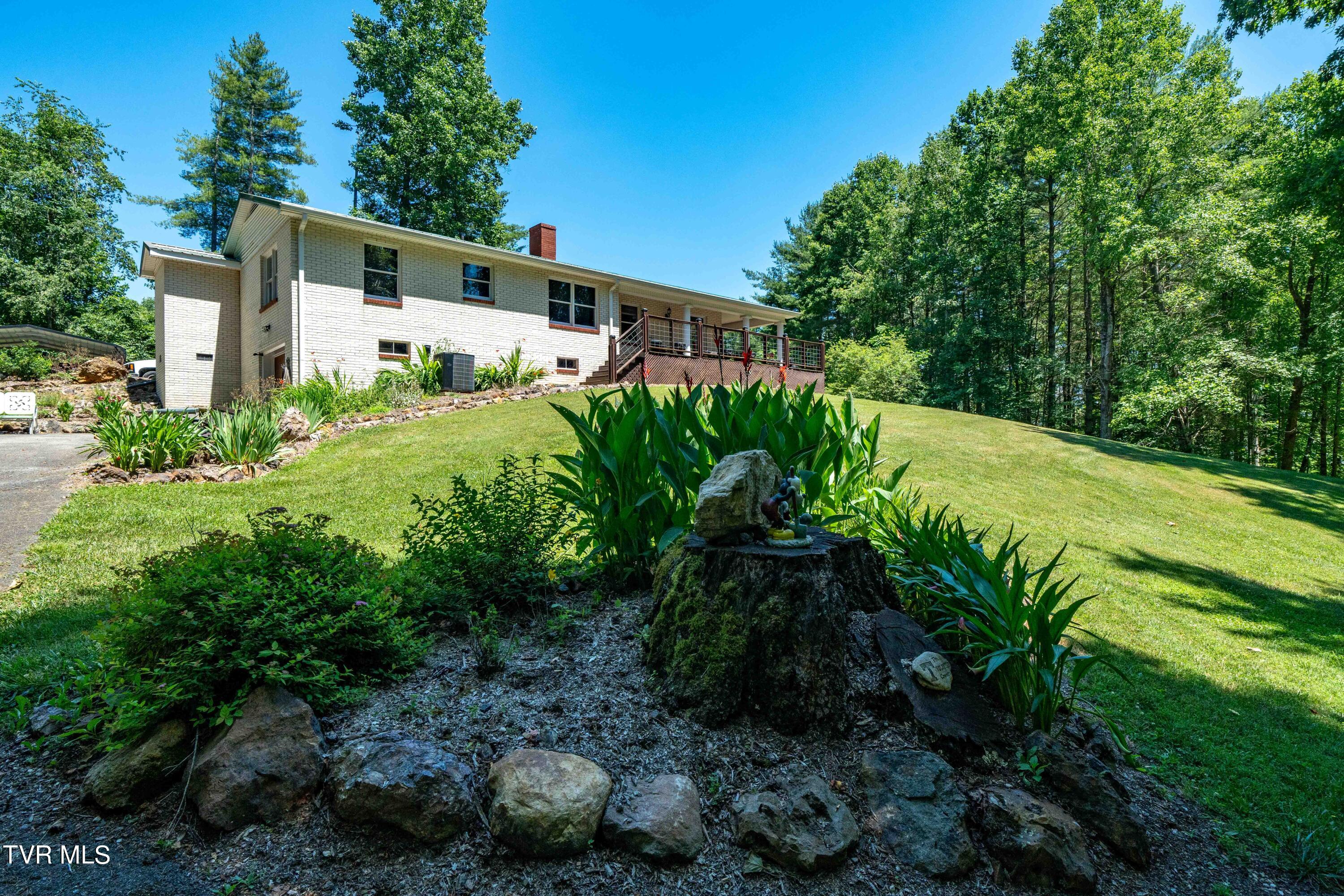 542 Rainbow Road, Mountain City, Tennessee image 10