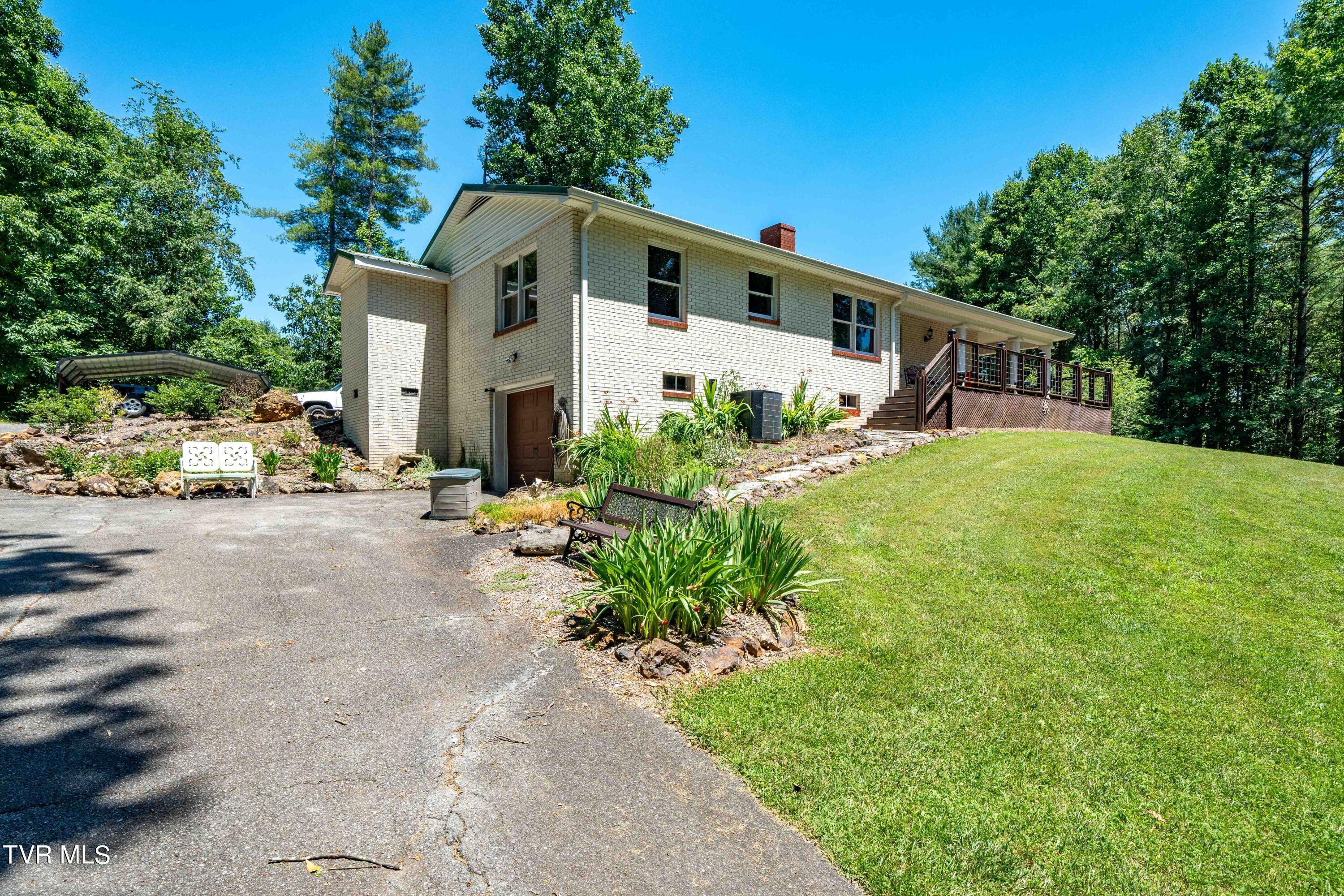 542 Rainbow Road, Mountain City, Tennessee image 9
