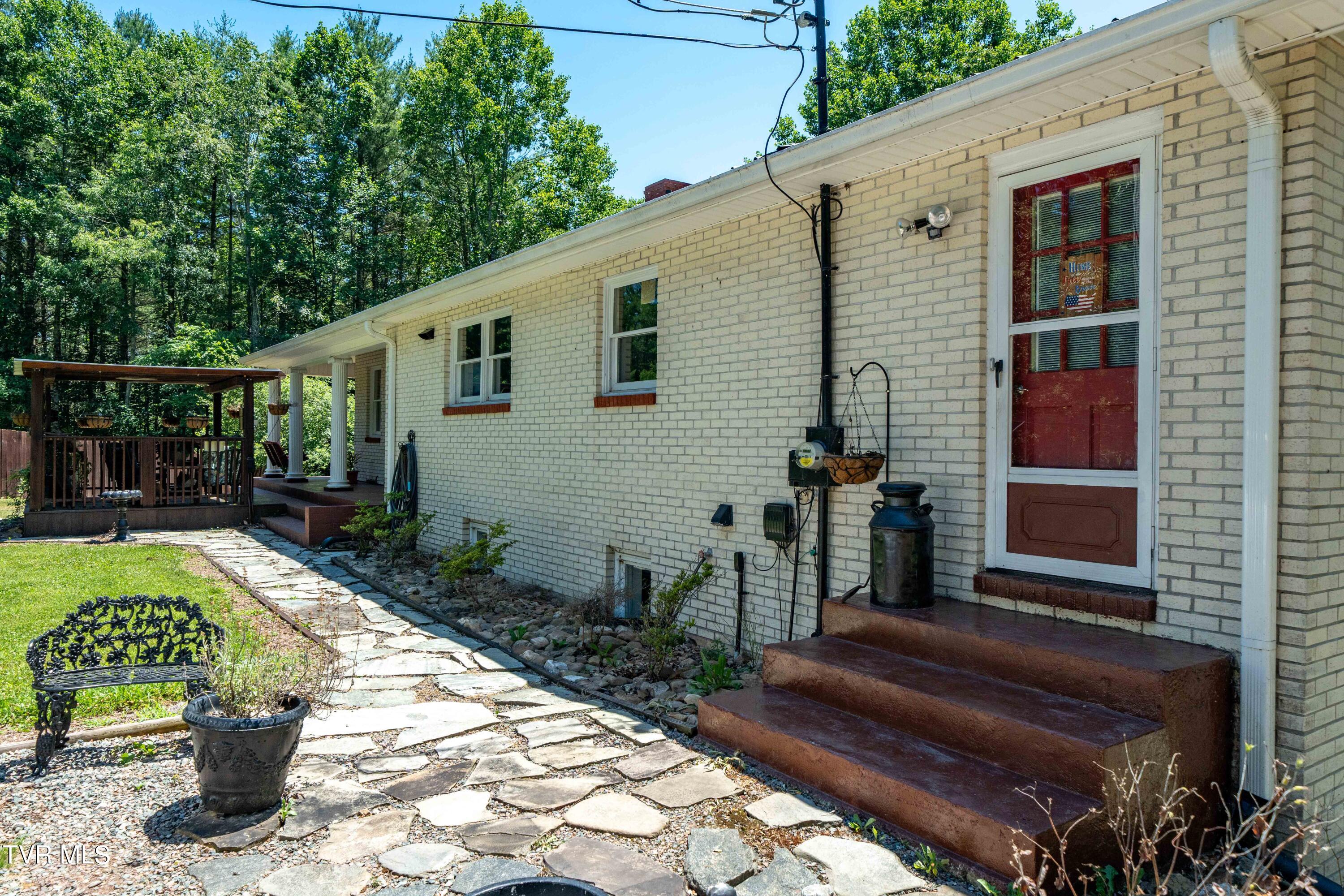 542 Rainbow Road, Mountain City, Tennessee image 15
