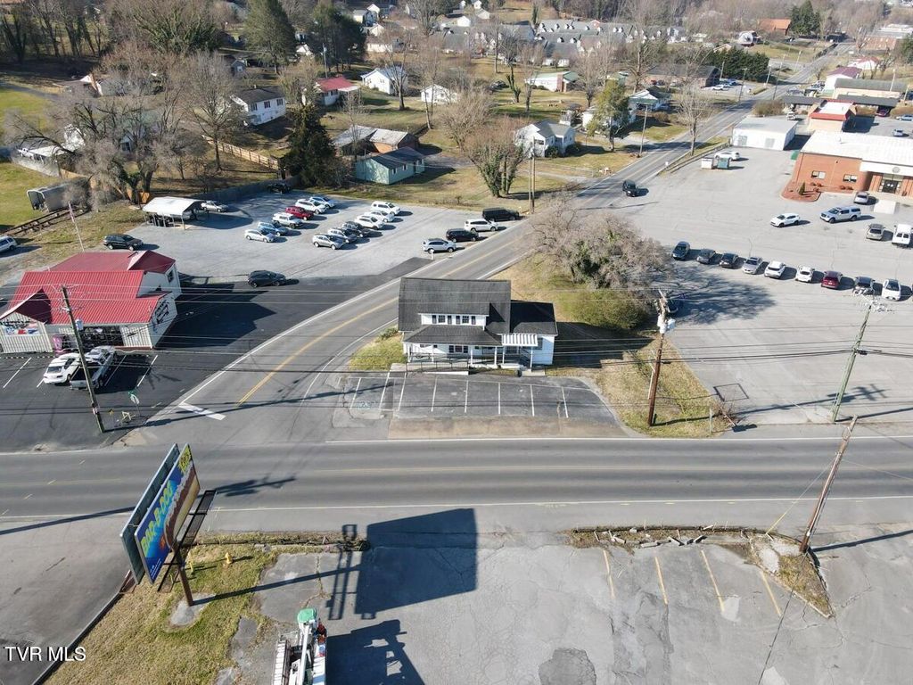 Photo of 1616 Blountville Boulevard, Blountville, TN 37617 (MLS # 9989497)