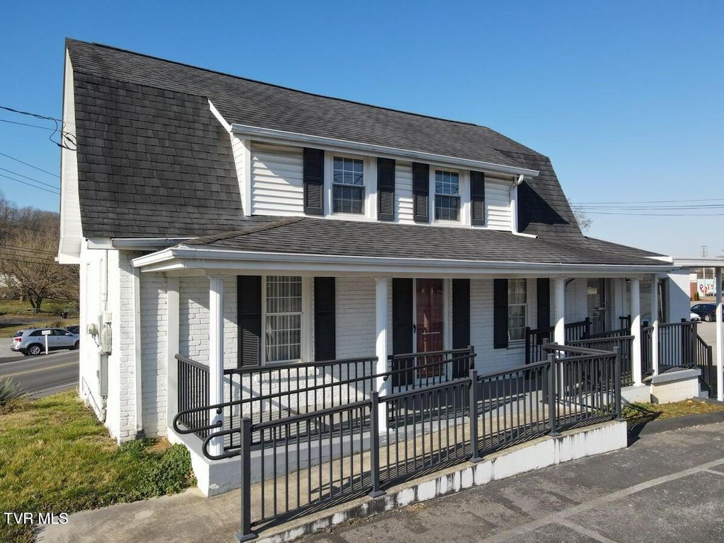 Photo of 1616 Blountville Boulevard, Blountville, TN 37617 (MLS # 9989497)