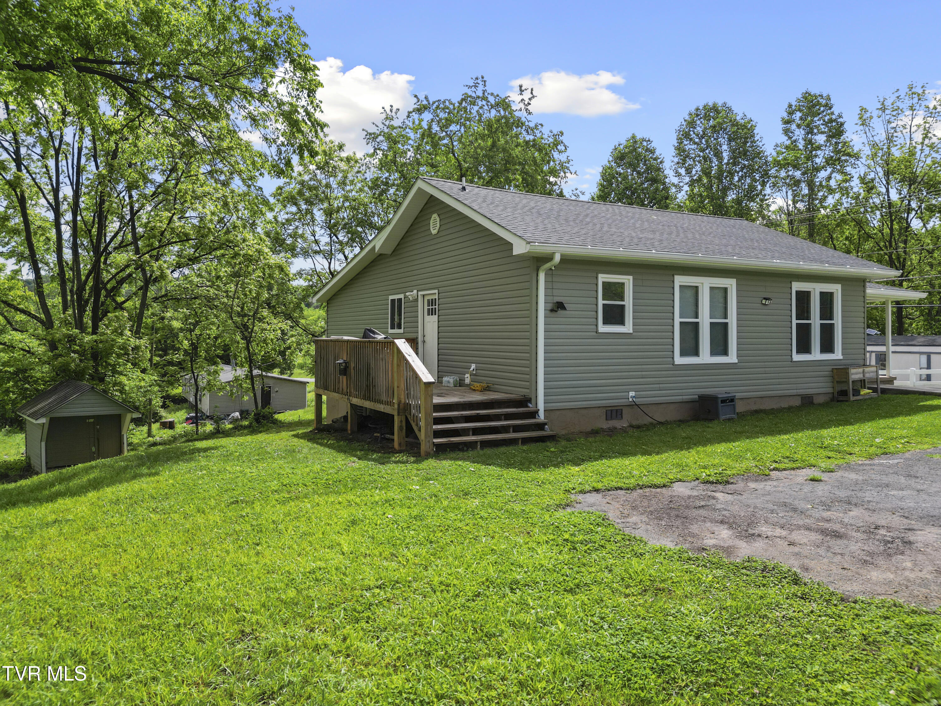150 Big Springs Road, Elizabethton, Tennessee image 4