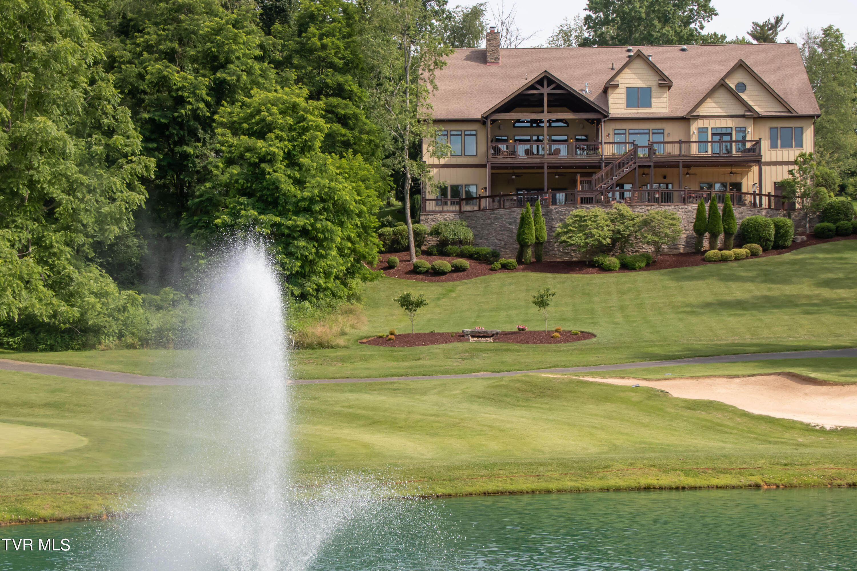 Abingdon, Virginia 24211, United States, 7 Bedrooms Bedrooms, ,6 BathroomsBathrooms,Residential,Active,114570