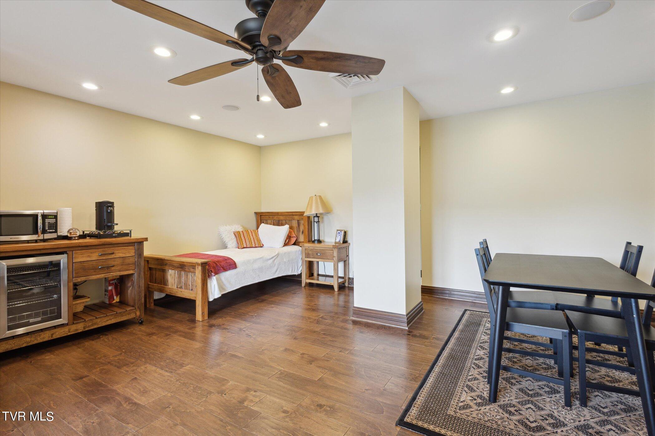 846 Glenview Drive, Abingdon, Virginia image 28