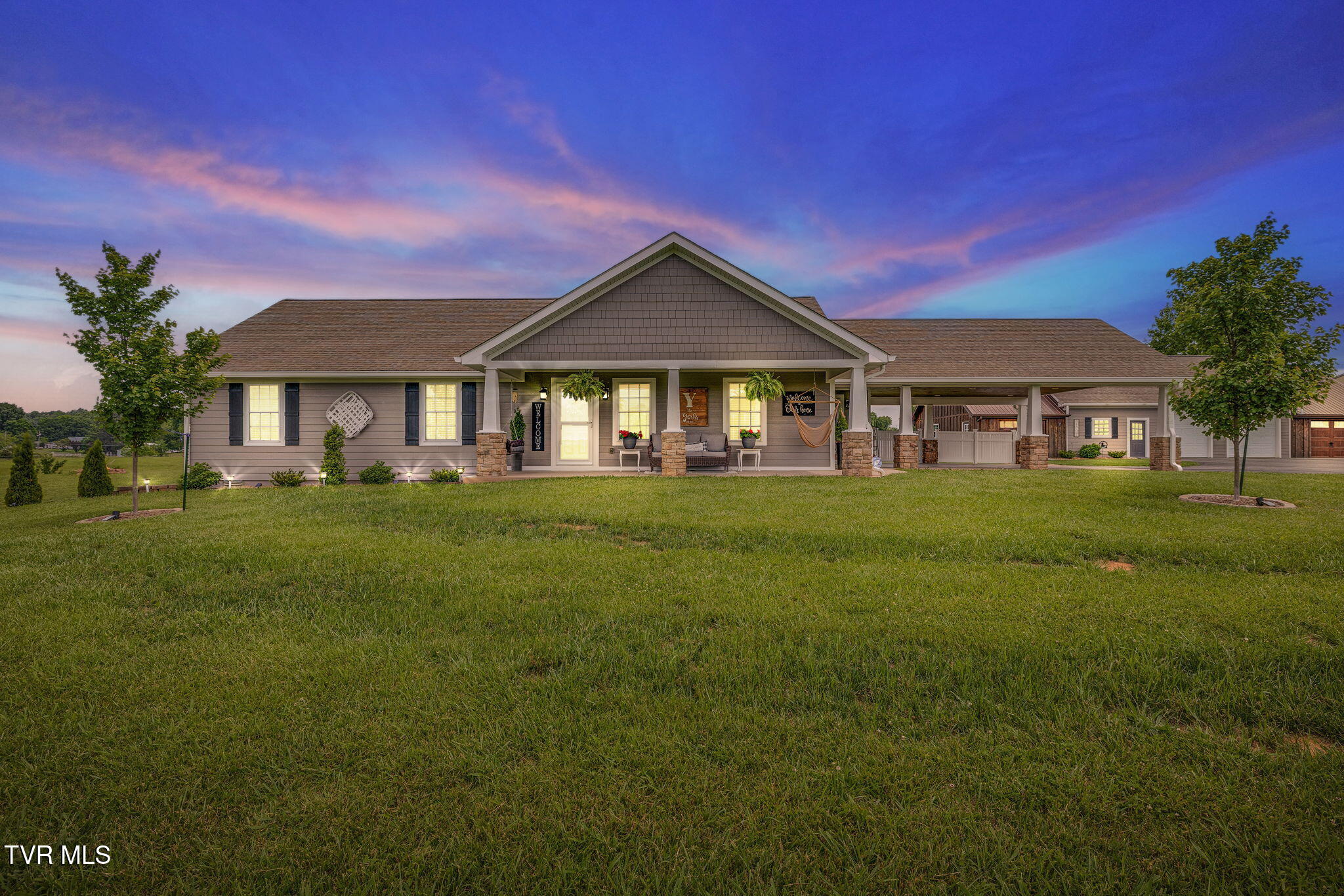 110 Emmanuel Drive, Johnson City, Tennessee image 2