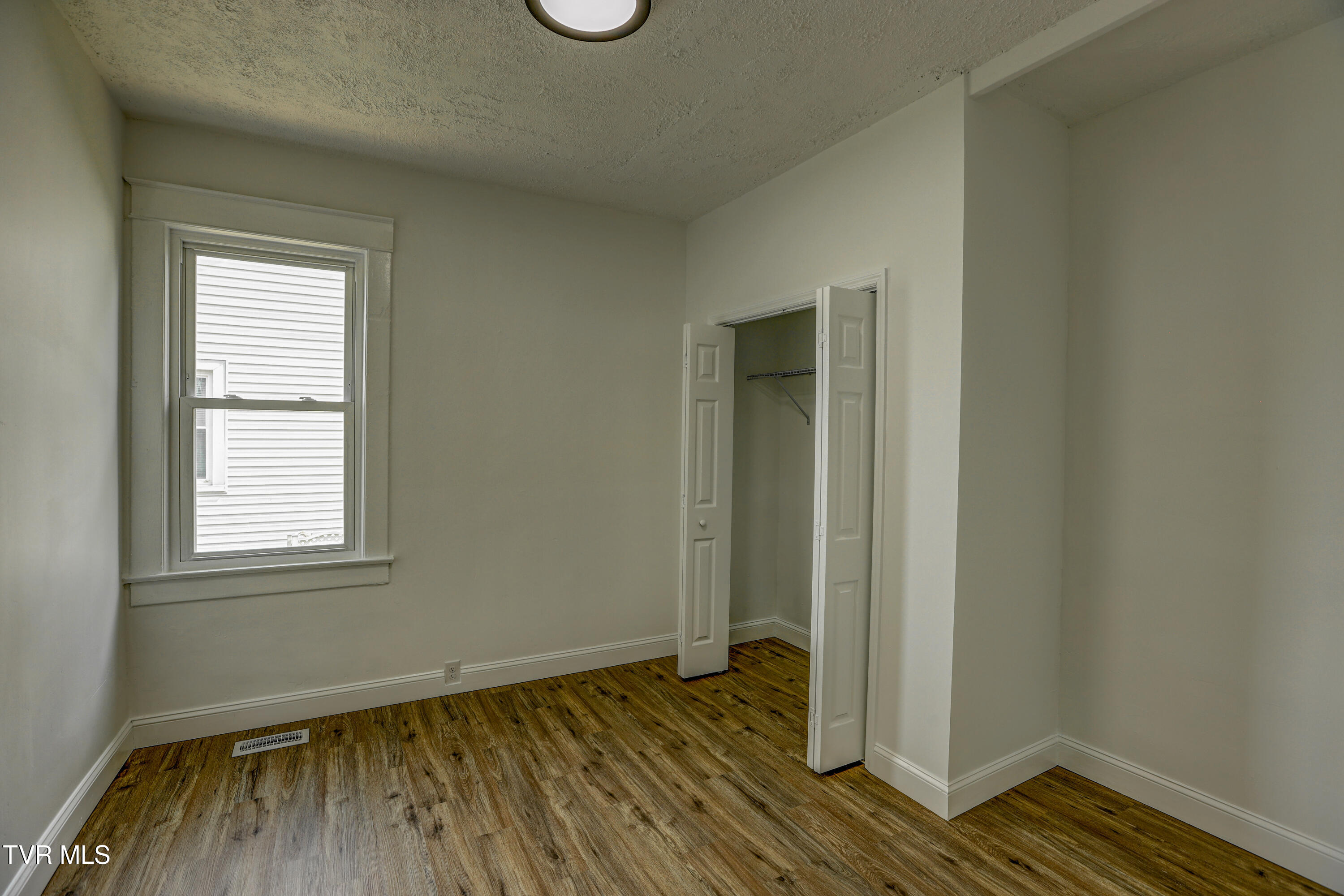 908 Columbia Road, Bristol, Tennessee image 20