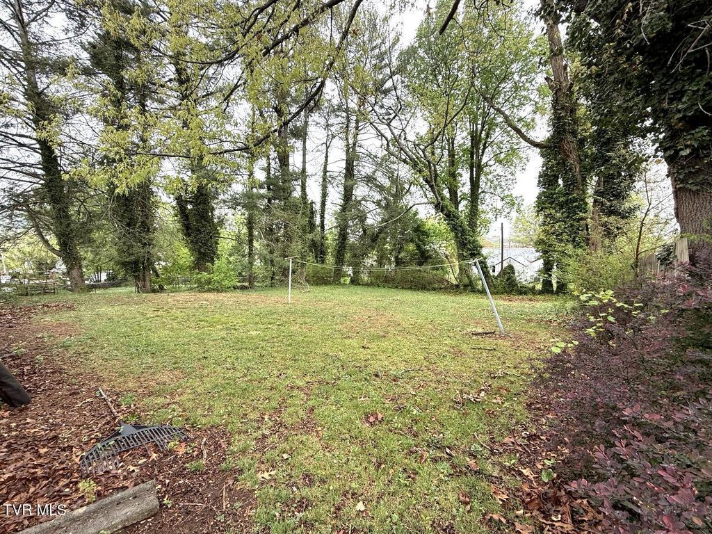 Photo of 613 Weaver Pike # -615, Bristol, TN 37620 (MLS # 9994125)