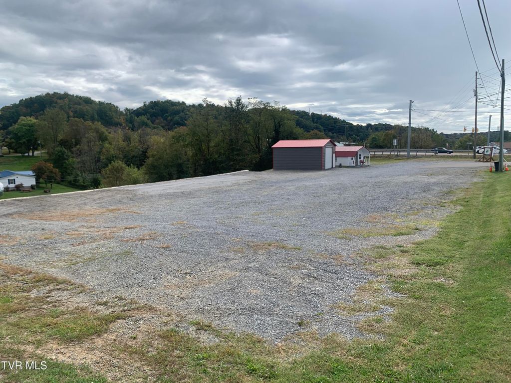 Photo of 4987 Bluff City Highway, Bluff City, TN 37618 (MLS # 9986495)