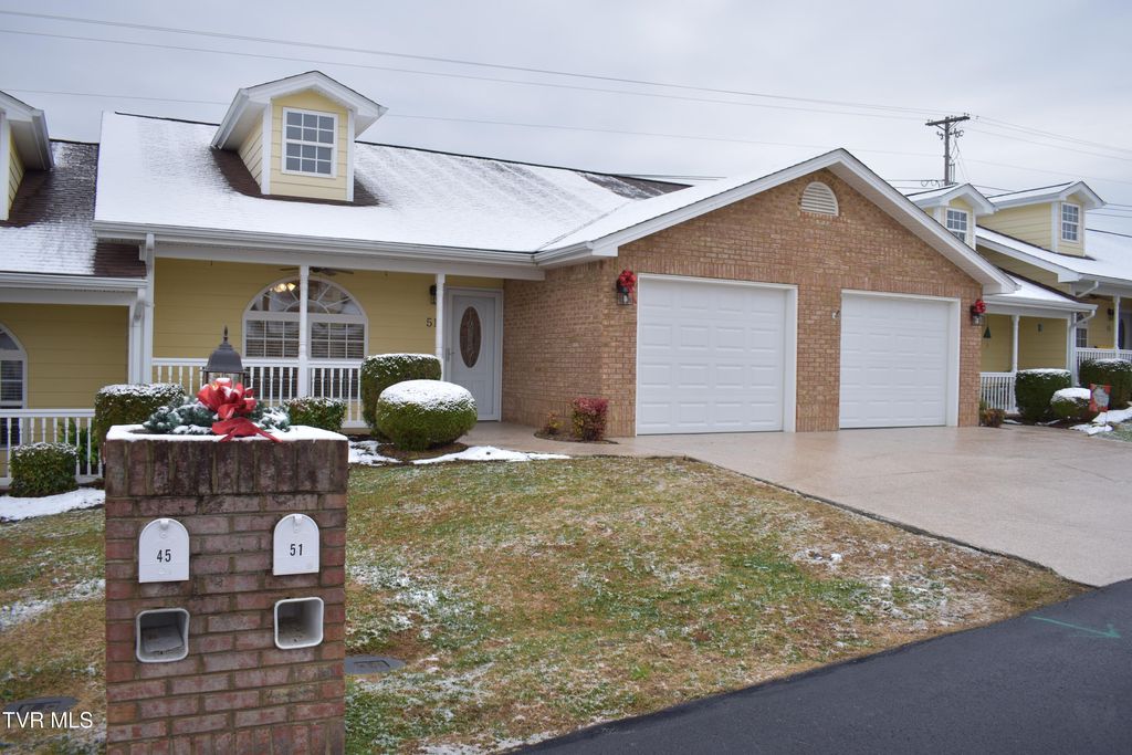 Photo of 51 Meadows Edge Court #51, Jonesborough, TN 37659 (MLS # 9989338)