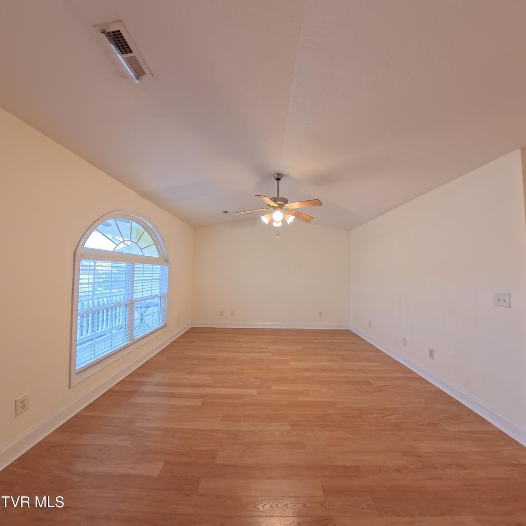 Photo of 51 Meadows Edge Court #51, Jonesborough, TN 37659 (MLS # 9989338)