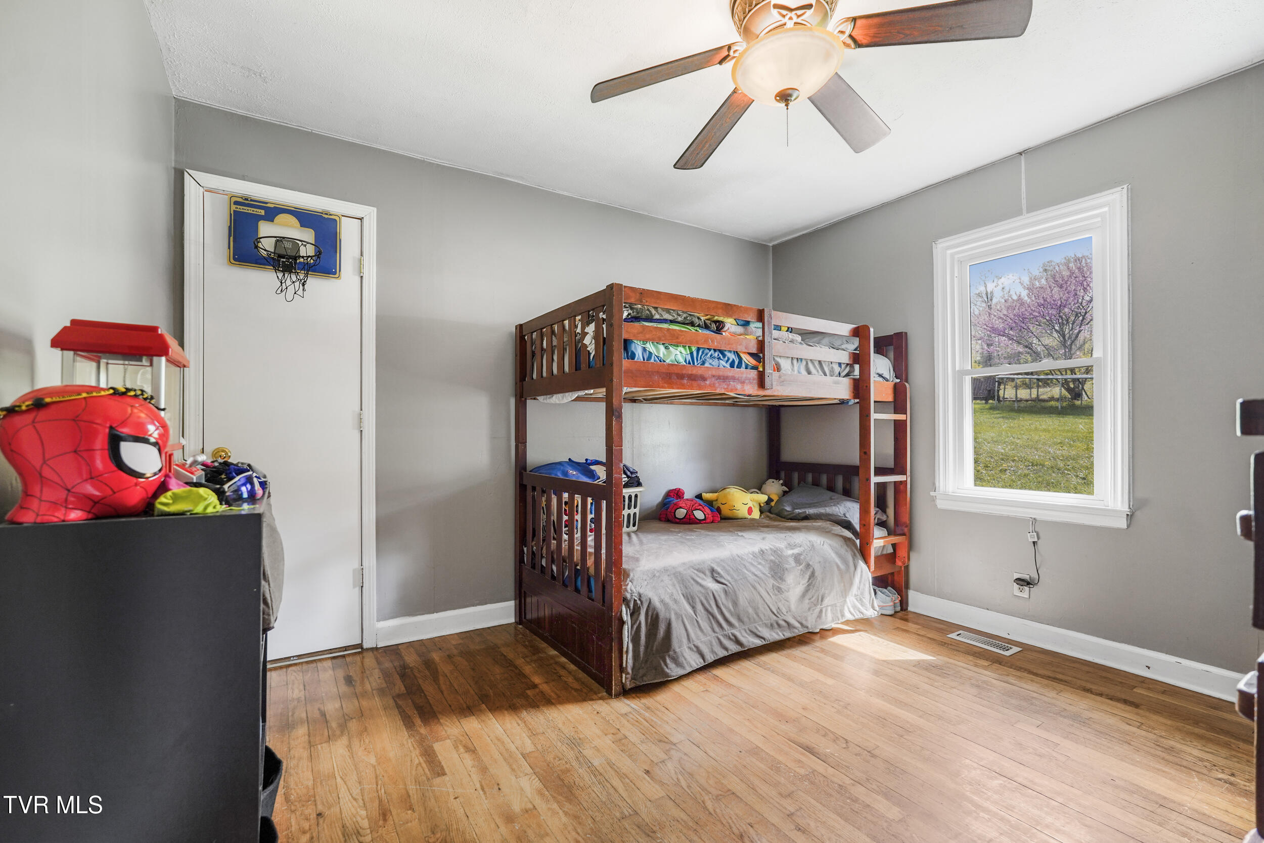 19482 Pairgin Road, Bristol, Virginia image 17