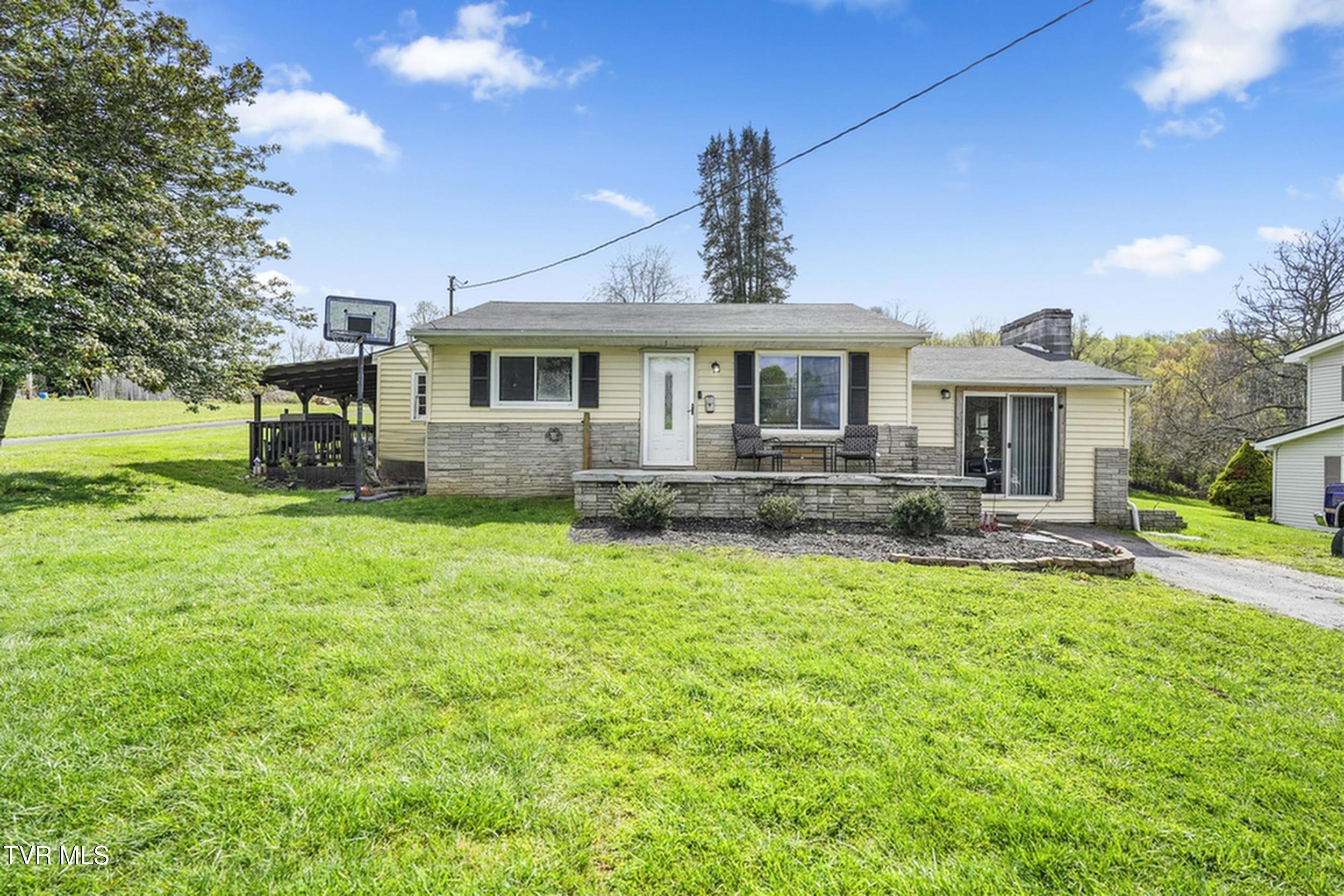 19482 Pairgin Road, Bristol, Virginia image 2